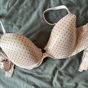 Victoria Secret Underwire Bra